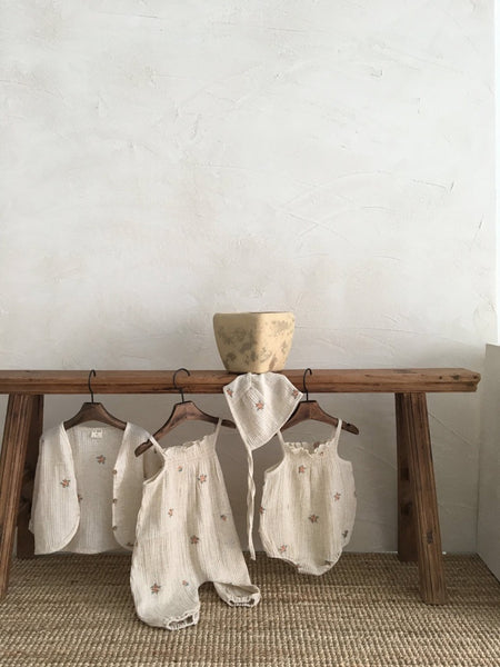 Flower Embroidered Sleeveless overalls