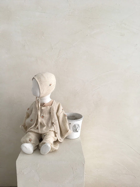 Flower Embroidered Sleeveless overalls