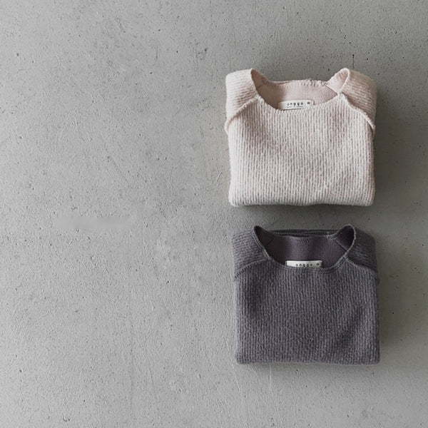Round neck T-shirt with pockets