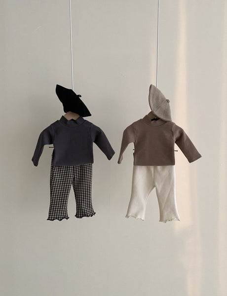 Basic Mock-neck T-shirt