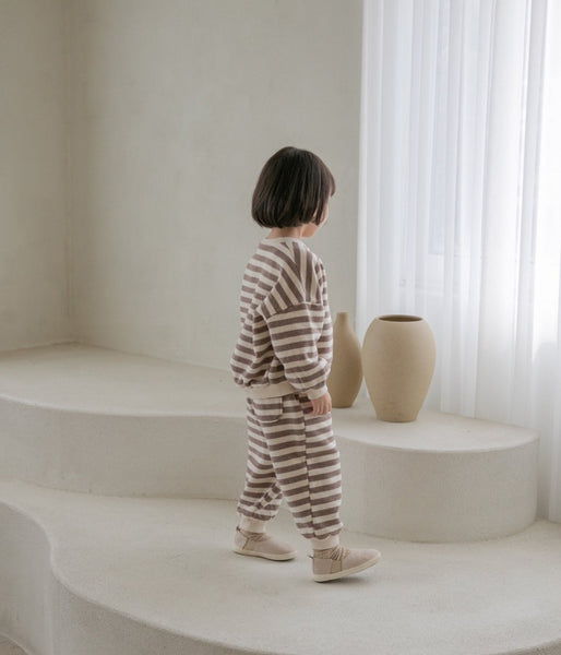 Sweatshirts and Jogger Pants (Set)