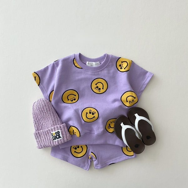 Smiley Face Short Sleeve Sweatshirt and Shorts (Set)