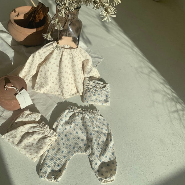 Floral Blouse and Pants (Set)