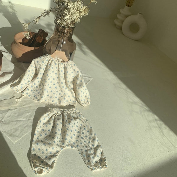 Floral Blouse and Pants (Set)