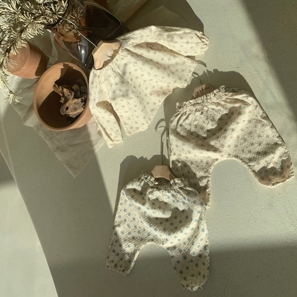 Floral Blouse and Pants (Set)