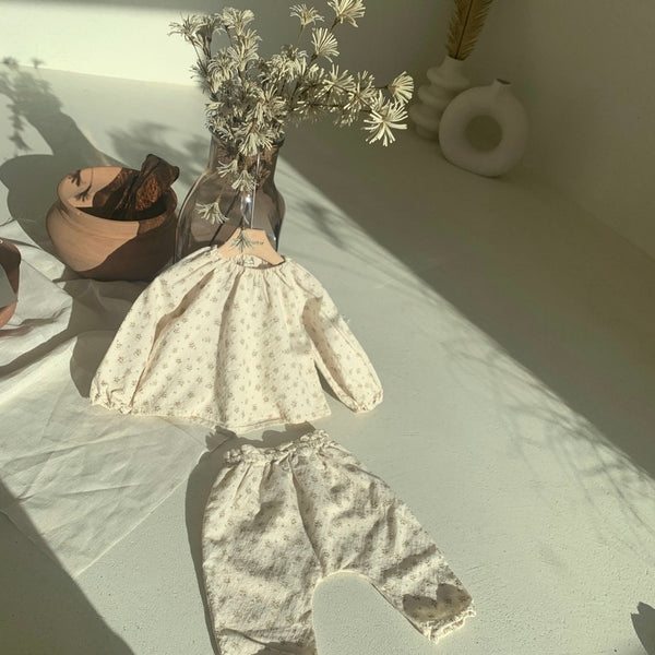 Floral Blouse and Pants (Set)