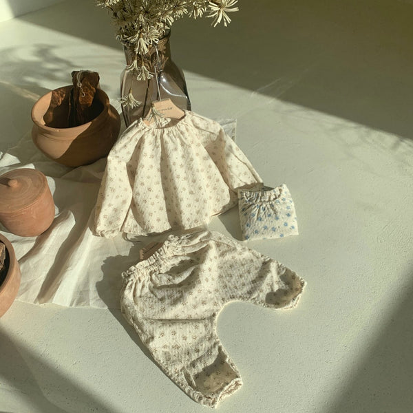 Floral Blouse and Pants (Set)