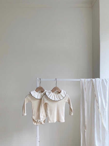 Frilled Collar T-shirt