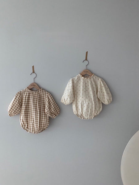 Baby bodysuit