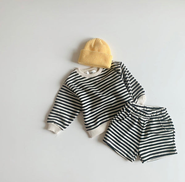 Striped Sweatshirt and Short (Set)